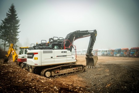 HEAVY MACHINERY